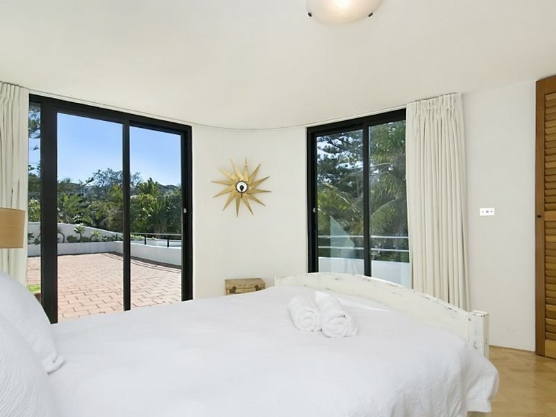 32 North Avoca Parade, North Avoca NSW 2260