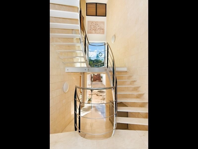 32 North Avoca Parade, North Avoca NSW 2260