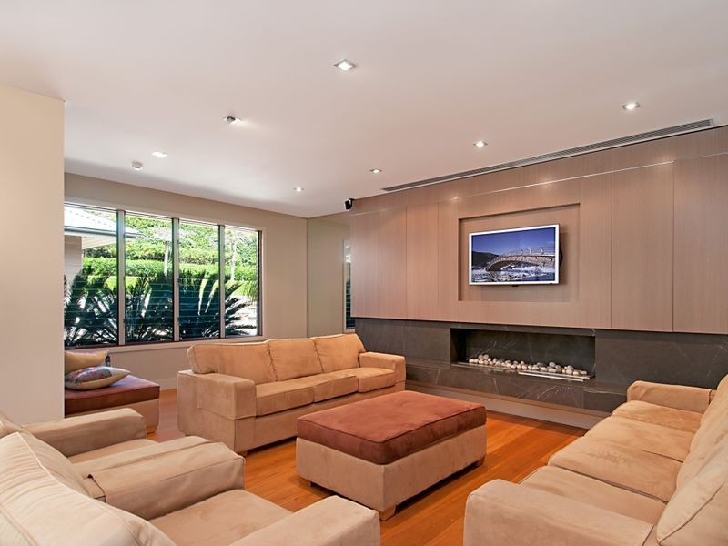 206 Oak Rd, Matcham NSW 2250