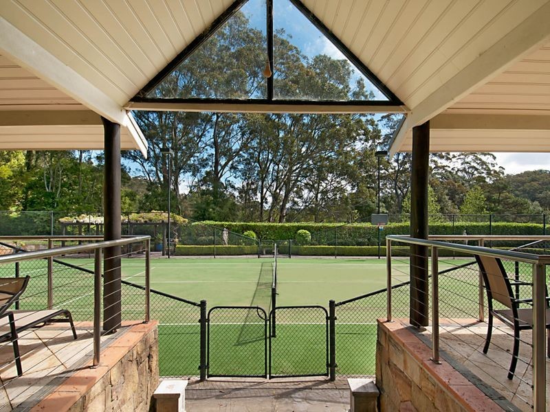 206 Oak Rd, Matcham NSW 2250