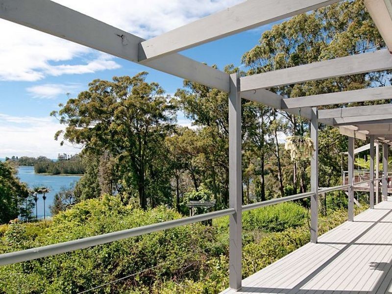 310 Scenic Hwy, Avoca Beach NSW 2251