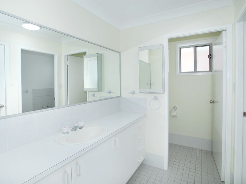 1/15 Charles Kay Drive, Terrigal NSW 2260