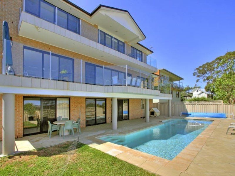 30 Dover Road, Wamberal NSW 2260