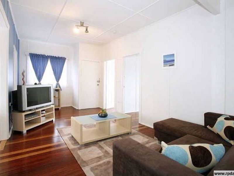 6 Moorah Avenue, Blue Bay NSW 2261