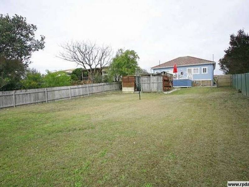 6 Moorah Avenue, Blue Bay NSW 2261