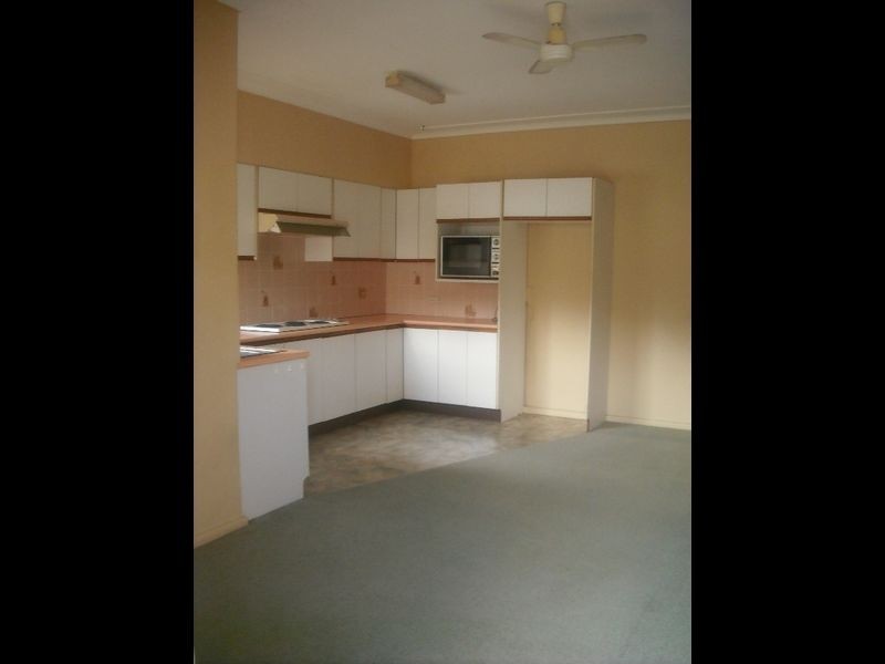 2/21 Masons Parade, Point Frederick NSW 2250