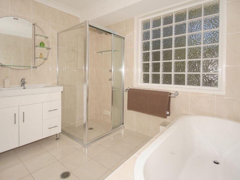 2/23 Ena Street, Terrigal NSW 2260