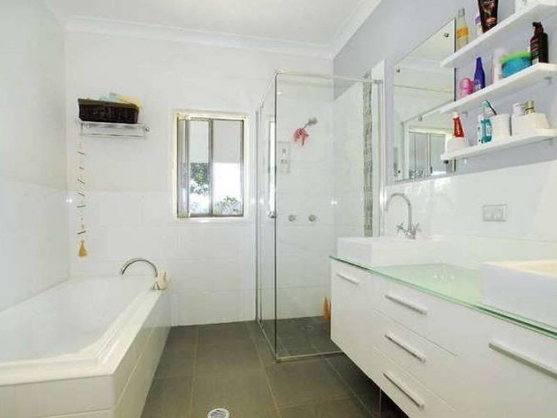 17 Berne Street, Bateau Bay NSW 2261