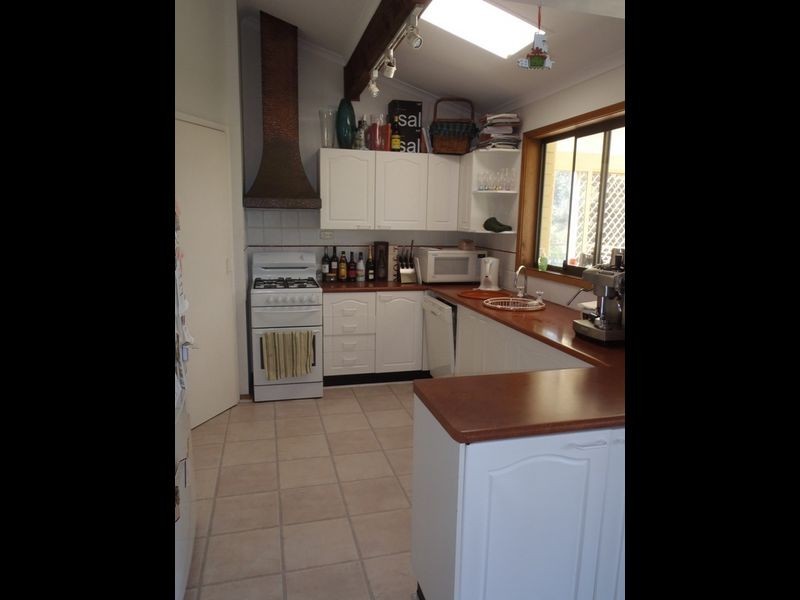 34 Beachcomber Parade, North Avoca NSW 2260