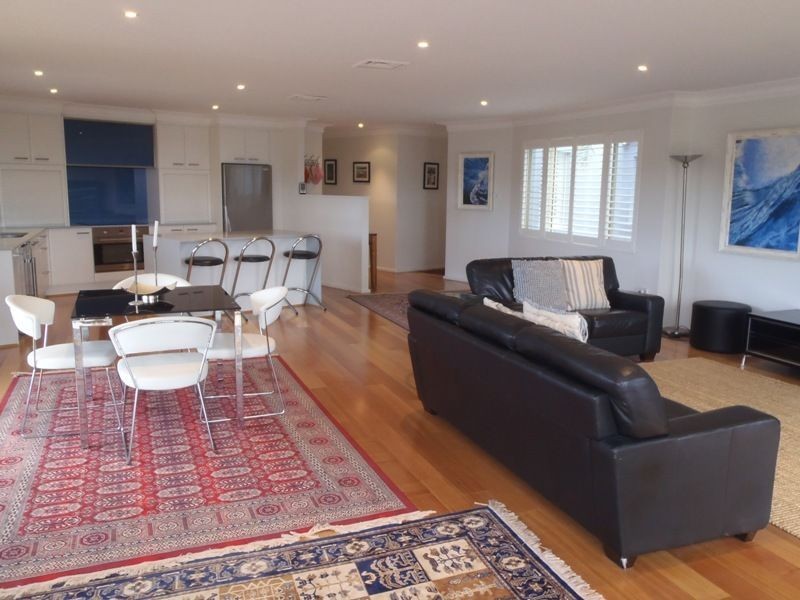 12/21-23 North Avoca Parade, North Avoca NSW 2260