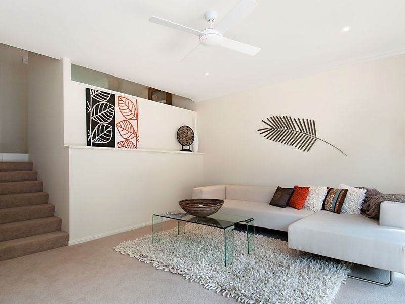 4/12 Jennie Cox Close, Erina NSW 2250