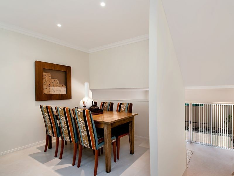 4/12 Jennie Cox Close, Erina NSW 2250