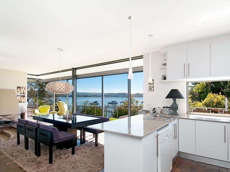 297D Avoca Drive, Green Point NSW 2251