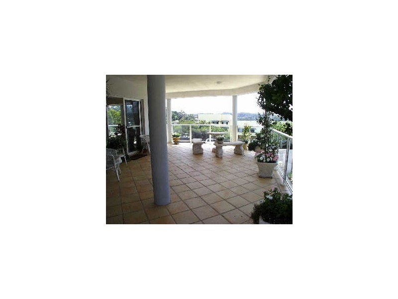 1/4 Whiting Avenue, Terrigal NSW 2260