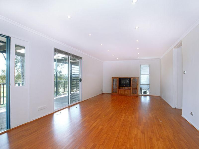 8 Warrambool Road, Wamberal NSW 2260