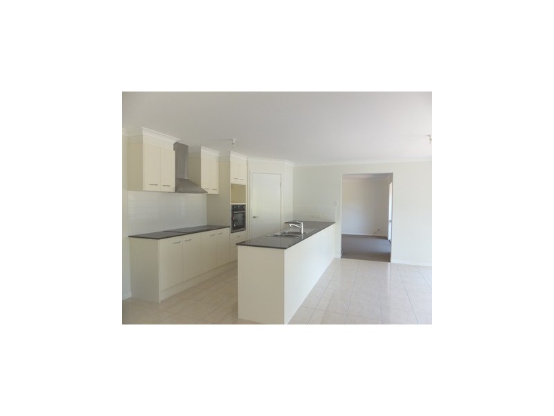 4 Geoffrey Road, Chittaway Point NSW 2261