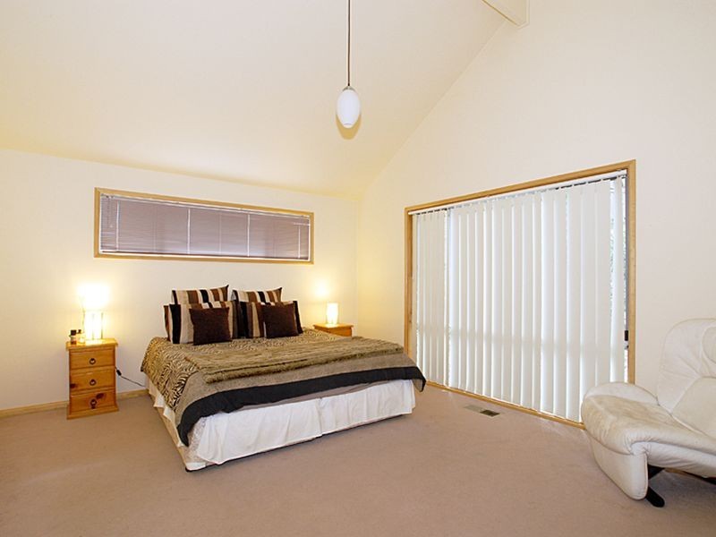 39 Easter Parade, North Avoca NSW 2260