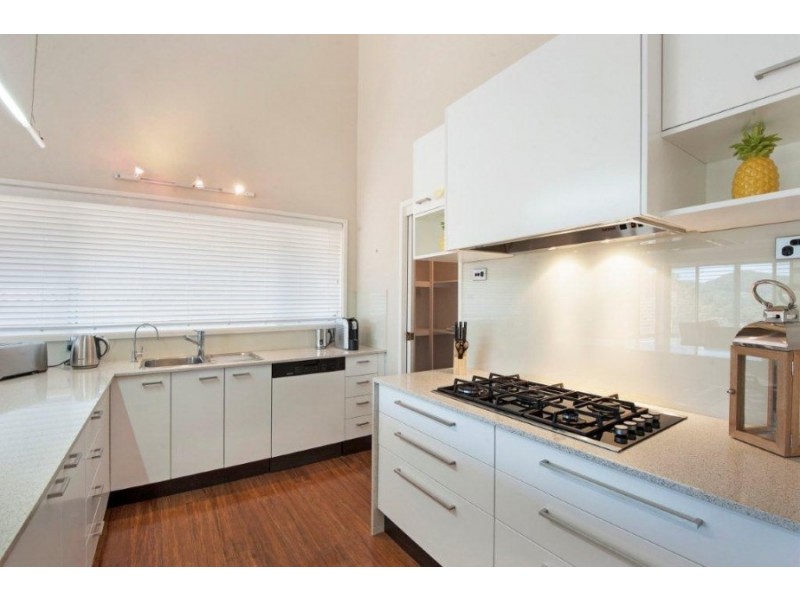 40 Hopetoun Street, Forresters Beach NSW 2260