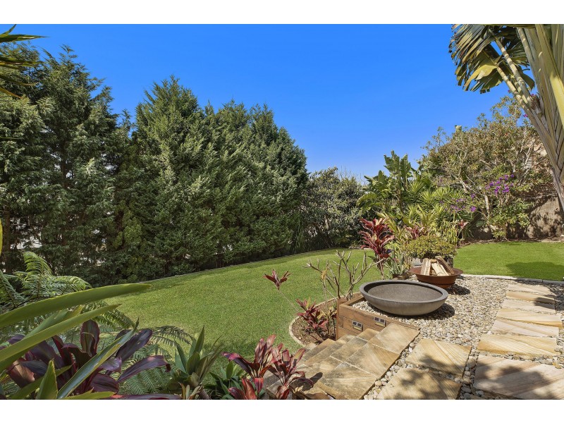 10 Charles Kay Drive, Terrigal NSW 2260