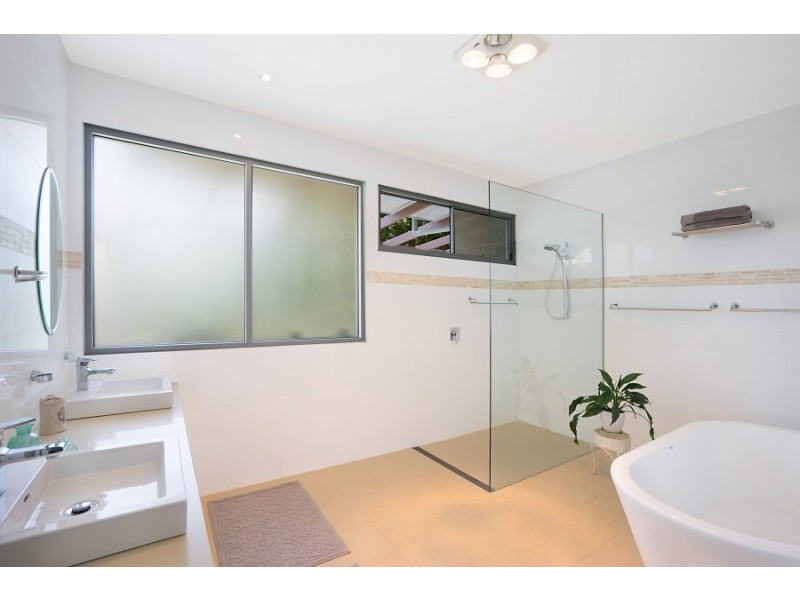 471 The Entrance Road, Erina Heights NSW 2260