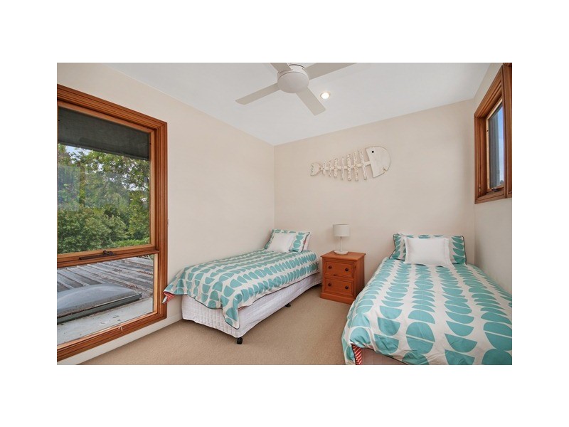 20 Bareena Avenue, North Avoca NSW 2260