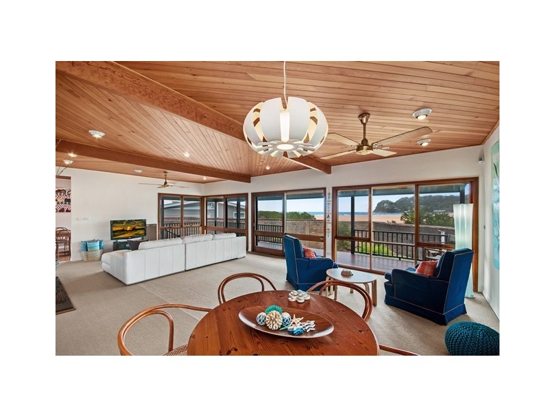 20 Bareena Avenue, North Avoca NSW 2260