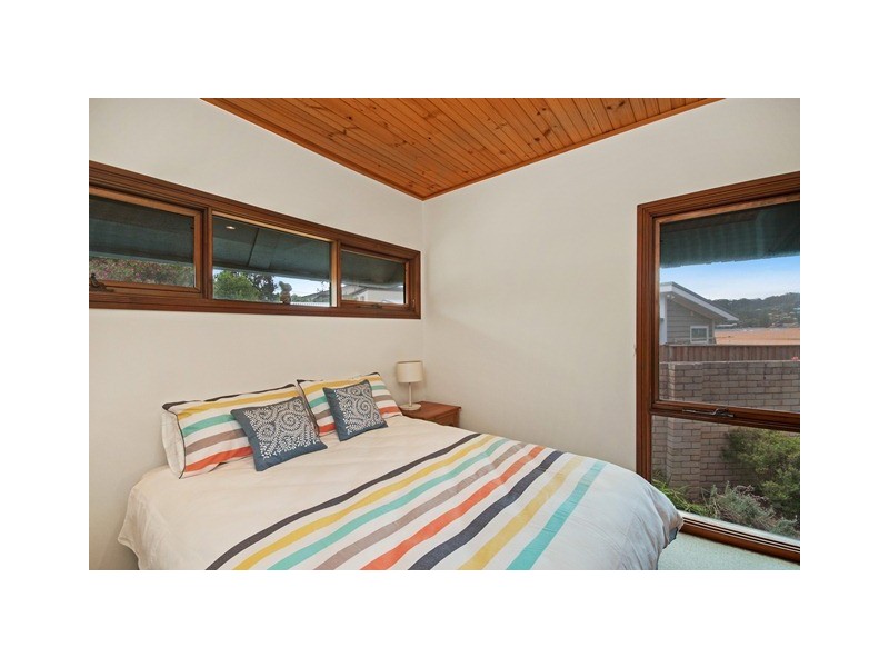 20 Bareena Avenue, North Avoca NSW 2260