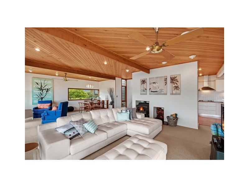 20 Bareena Avenue, North Avoca NSW 2260