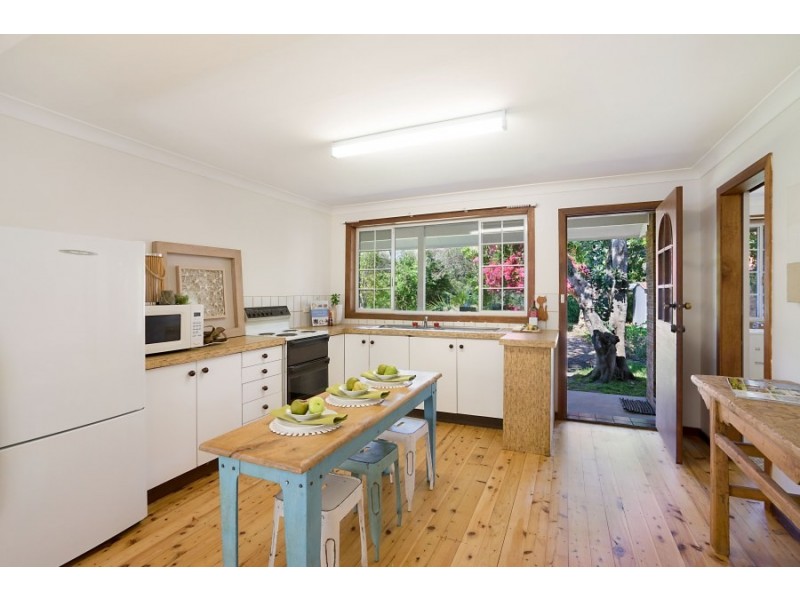 55 Lakeside Drive, Macmasters Beach NSW 2251
