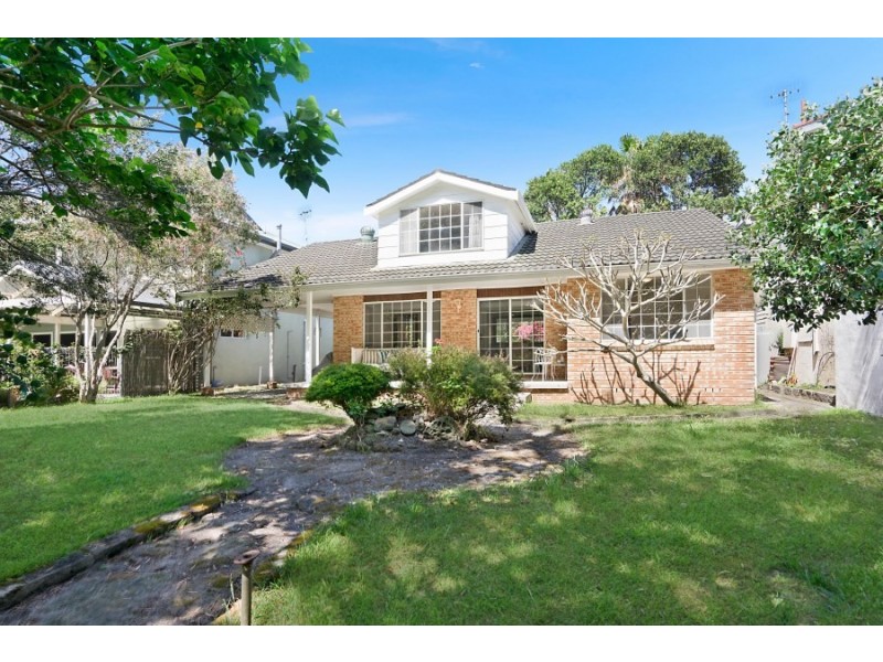 55 Lakeside Drive, Macmasters Beach NSW 2251