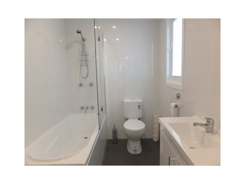 64B Noorong Avenue, Forresters Beach NSW 2260