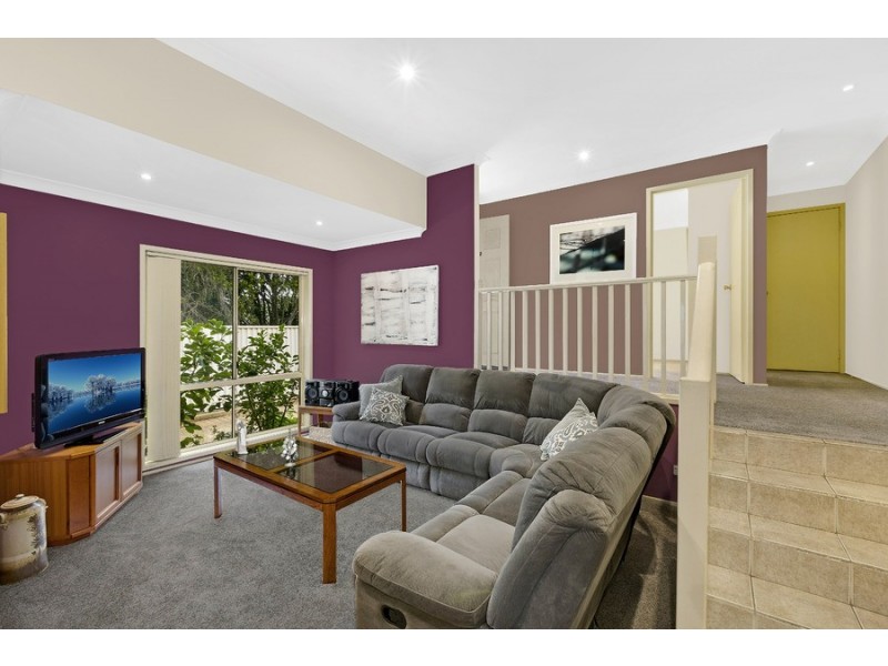 2/1 Mossman Avenue, Bateau Bay NSW 2261