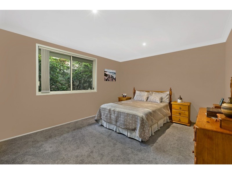 2/1 Mossman Avenue, Bateau Bay NSW 2261