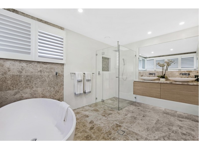 10-12 Ocean View Drive, Wamberal NSW 2260