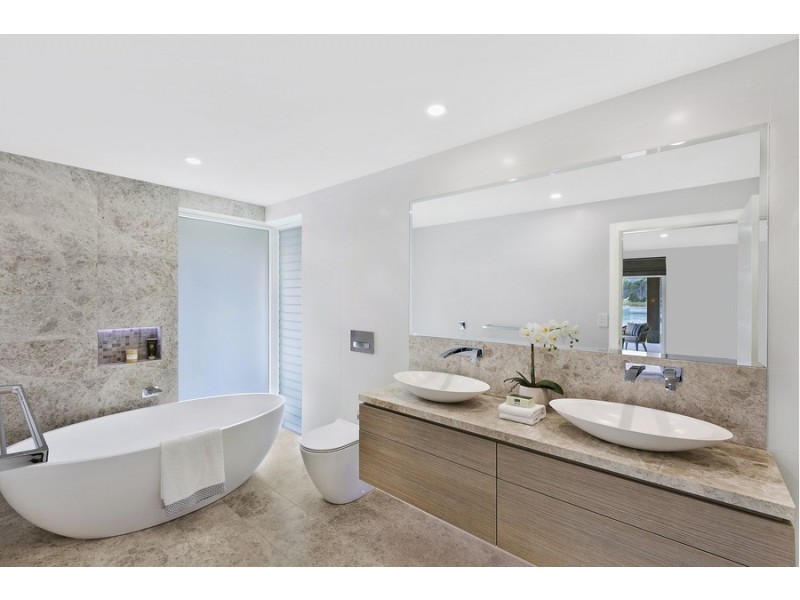 10-12 Ocean View Drive, Wamberal NSW 2260