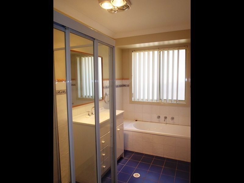 1/10 Sotherby Avenue, Terrigal NSW 2260