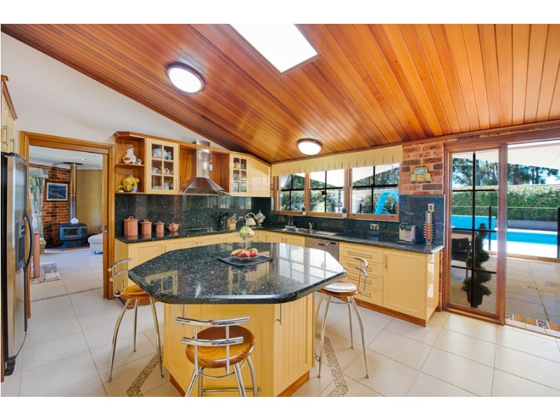 498 Tumbi Road, Wamberal NSW 2260