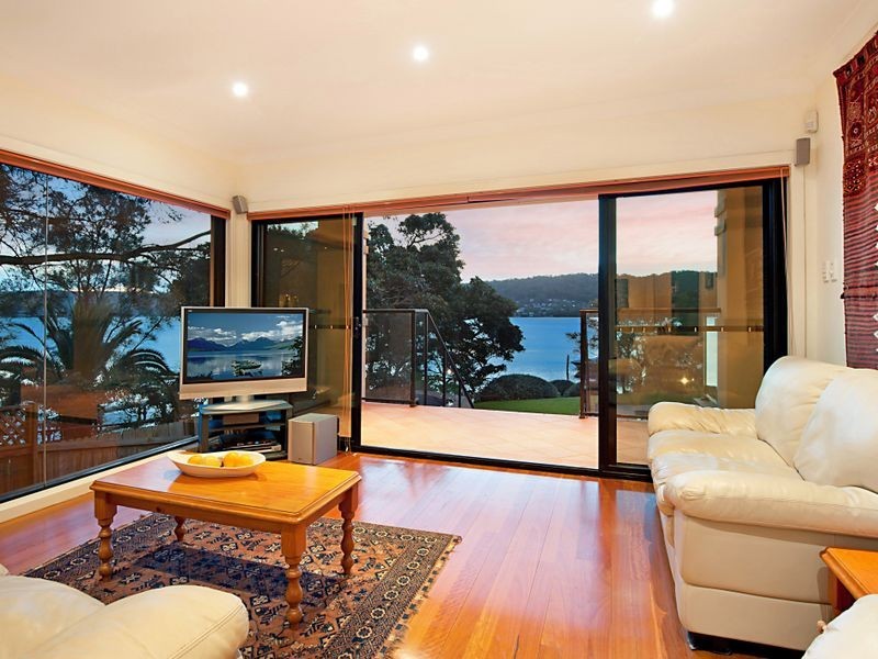 7 Harrison Street, Point Frederick NSW 2250