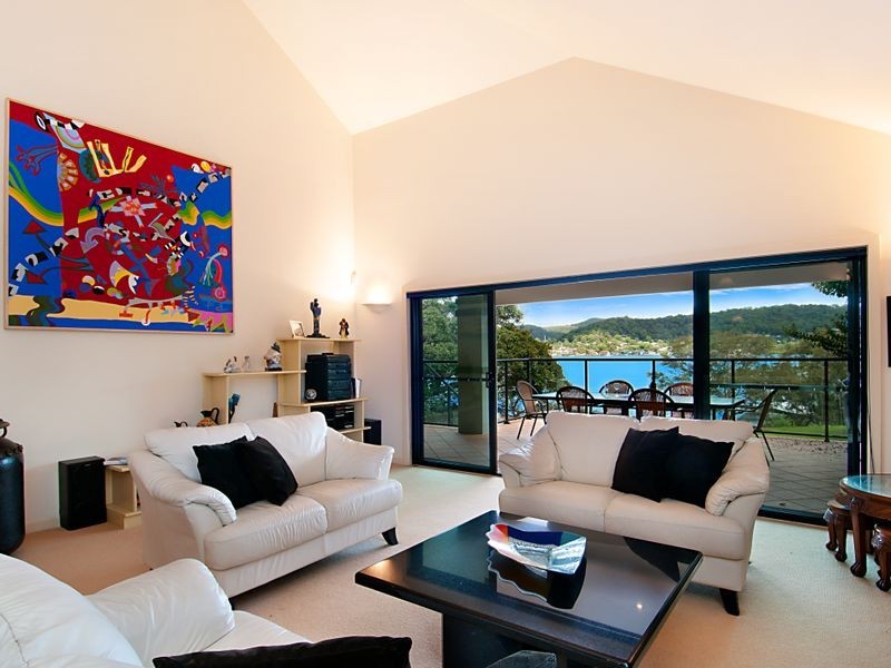 7 Harrison Street, Point Frederick NSW 2250
