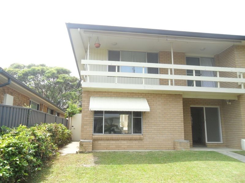 73 Lowanna Avenue, Forresters Beach NSW 2260