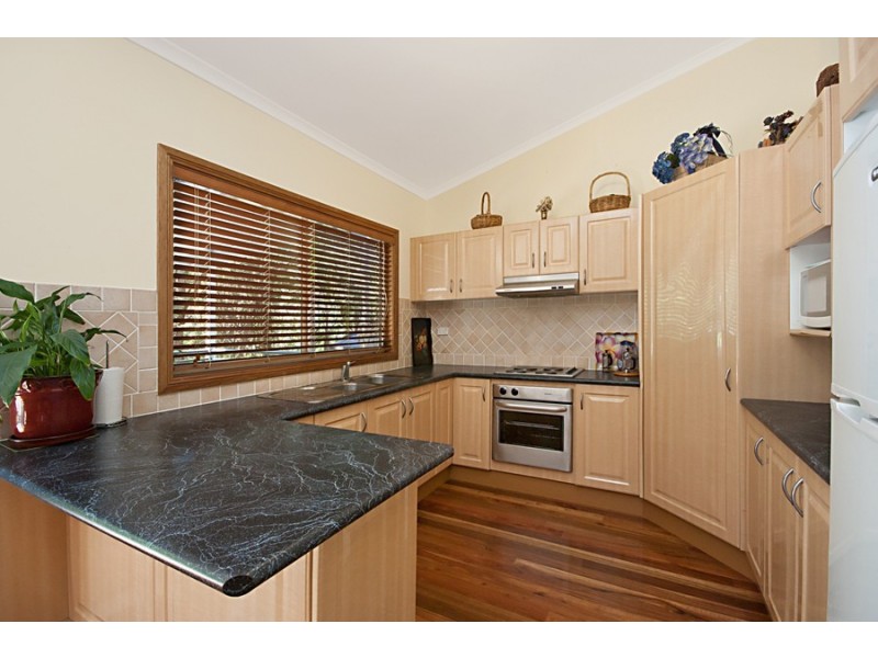 19 Harcourt Place, North Avoca NSW 2260