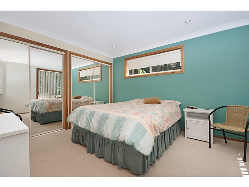19 Harcourt Place, North Avoca NSW 2260