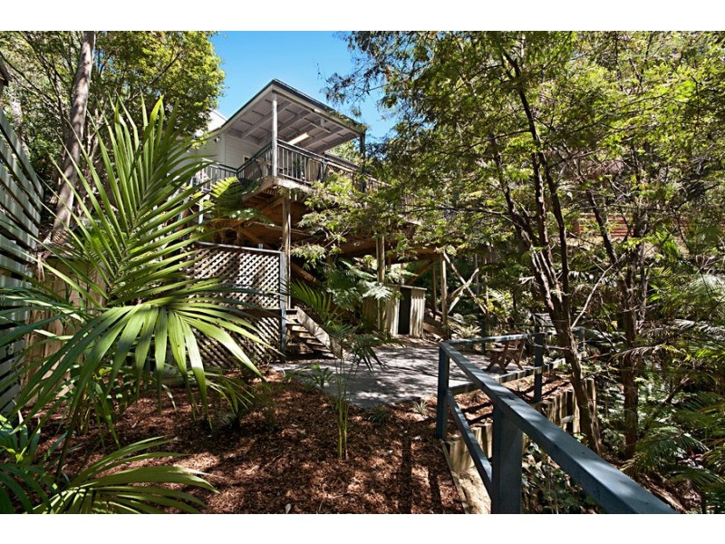 19 Harcourt Place, North Avoca NSW 2260