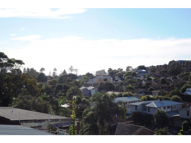 1/8 Parry Avenue, Terrigal NSW 2260