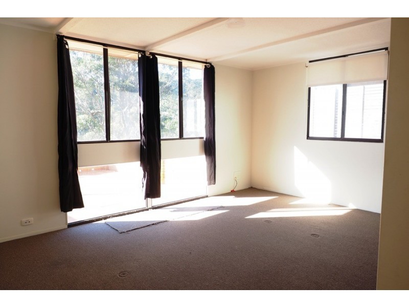 1/8 Parry Avenue, Terrigal NSW 2260