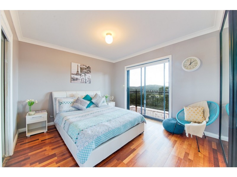 6 Valley View Road, Bateau Bay NSW 2261