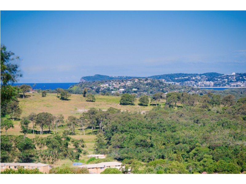 6 Valley View Road, Bateau Bay NSW 2261