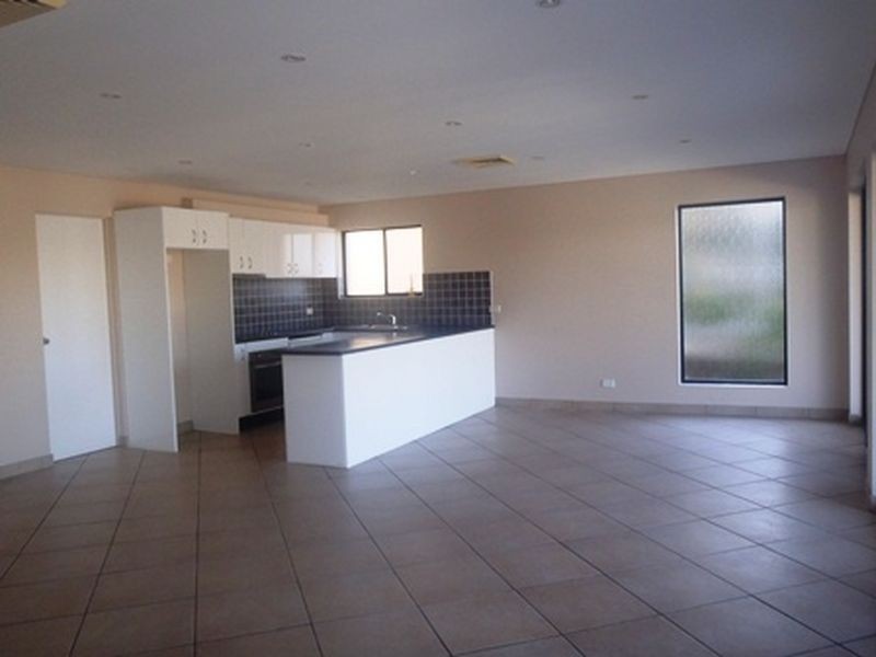 2/121 Oceanview Drive, Wamberal NSW 2260