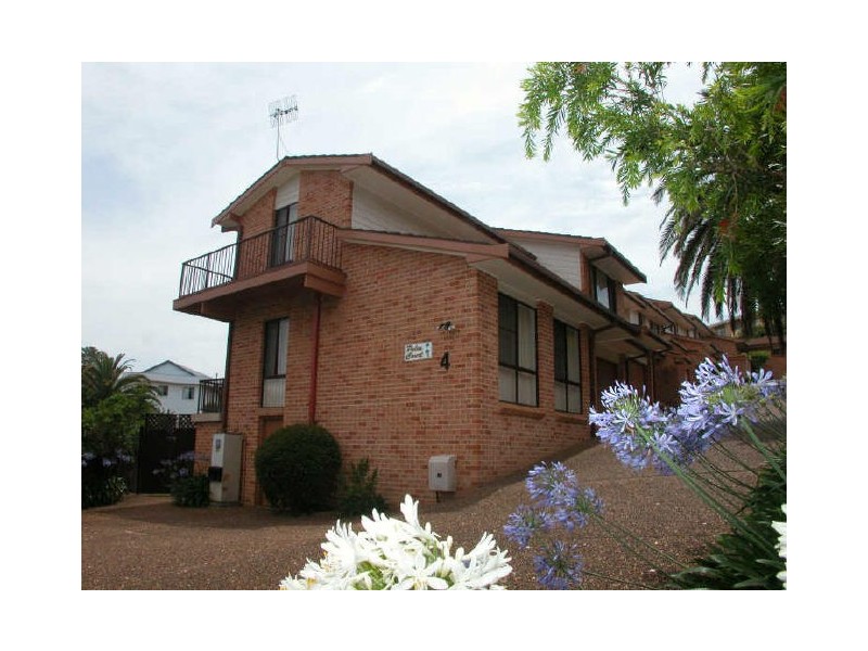 1/4 Maroomba Road, Terrigal NSW 2260