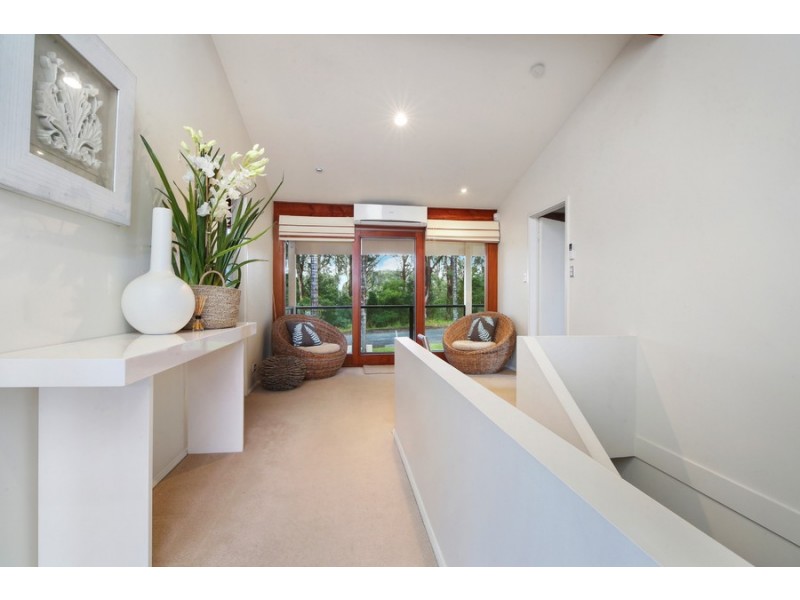 102 Bradleys Road, North Avoca NSW 2260